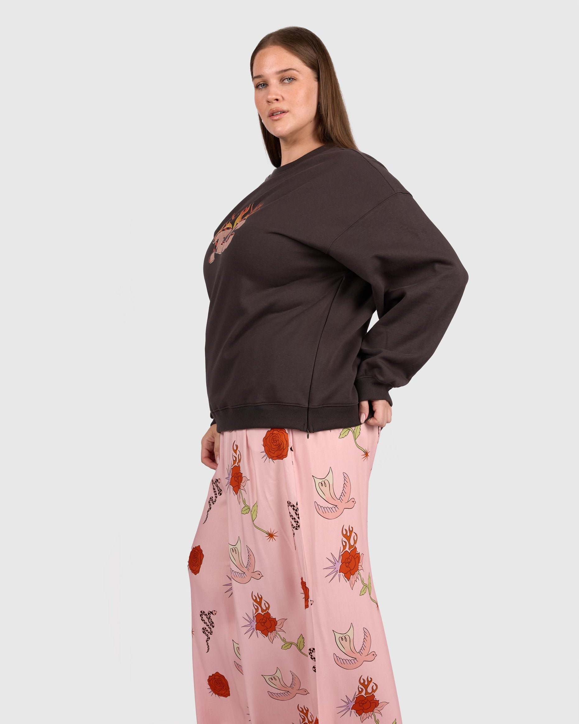 Essentials Jumper in Wildfire - Pregnancy and Postpartum Friendly - The Lullaby Club